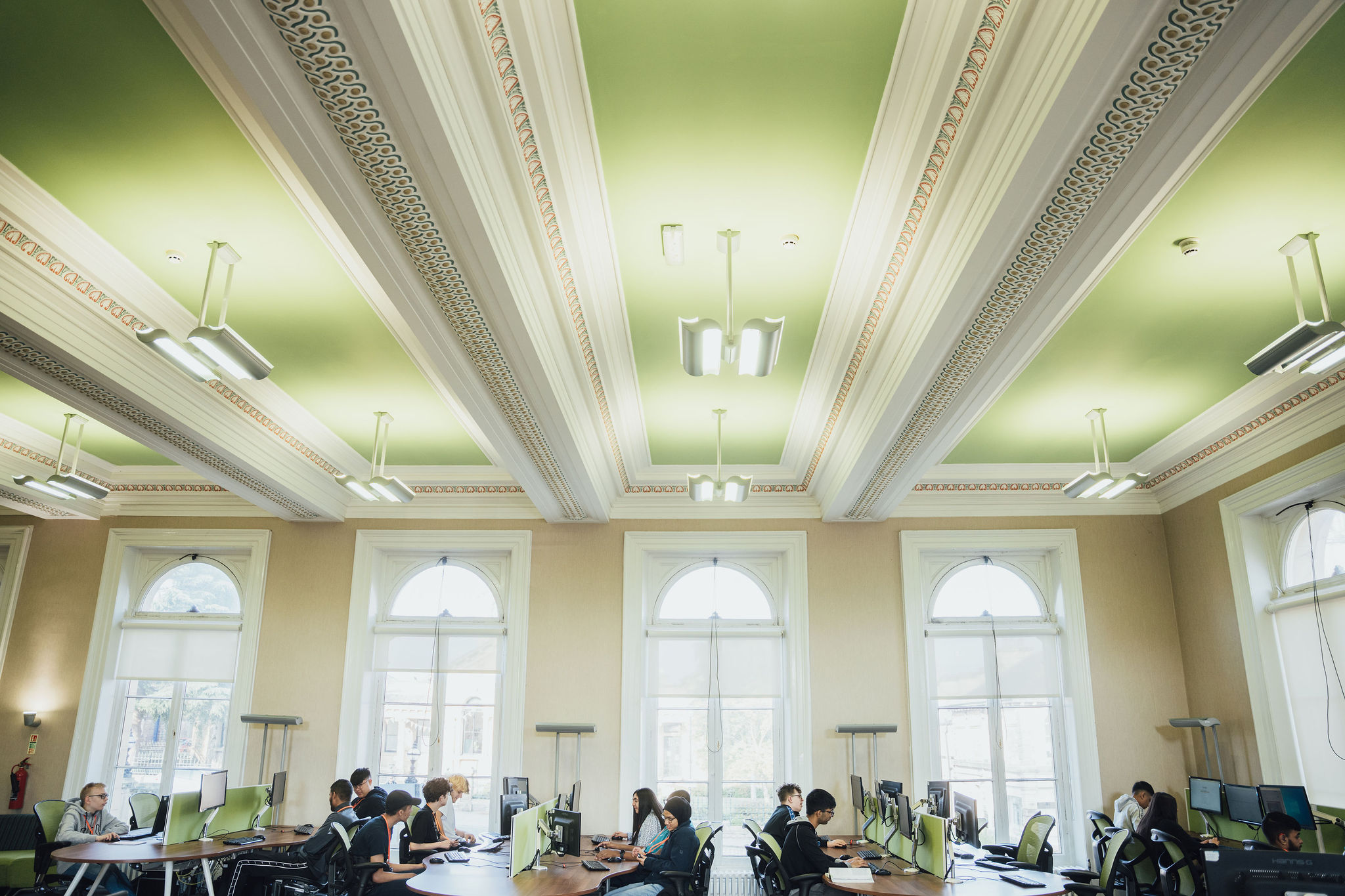 Shipley College 16 18 Full Time Apprenticeship Tlevel Centre Of Excellence Victoria Hall Business 19