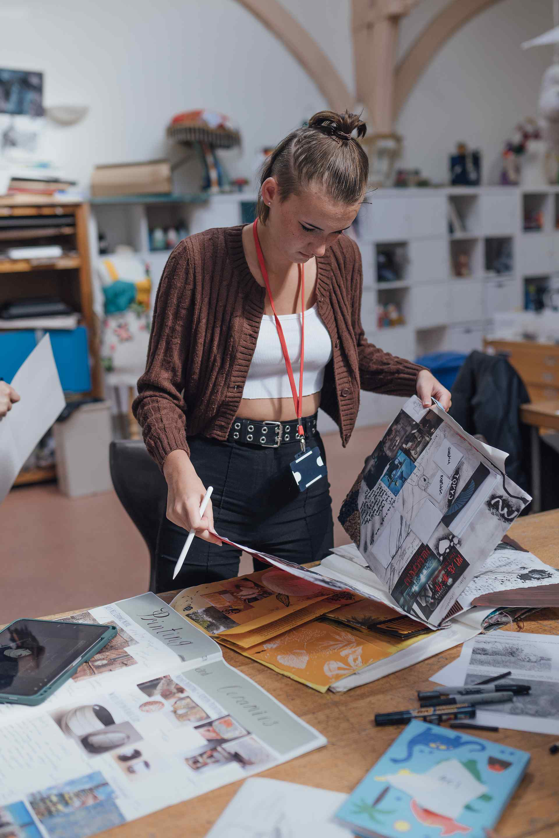 Shipley College Full Time T Level 16 18 Art Design Craft Illustration Print Textiles Fine Art Sculpture Ceramics 2